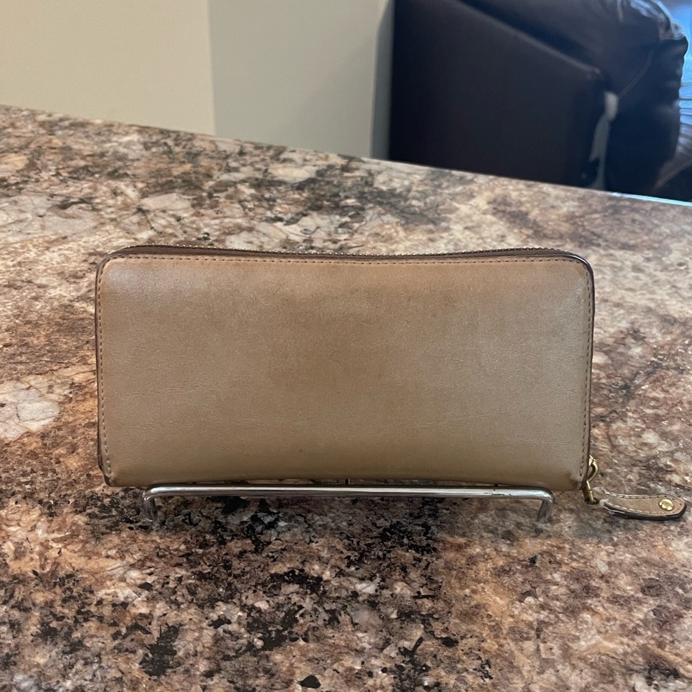 Coach Wallet - Picture 3 of 10
